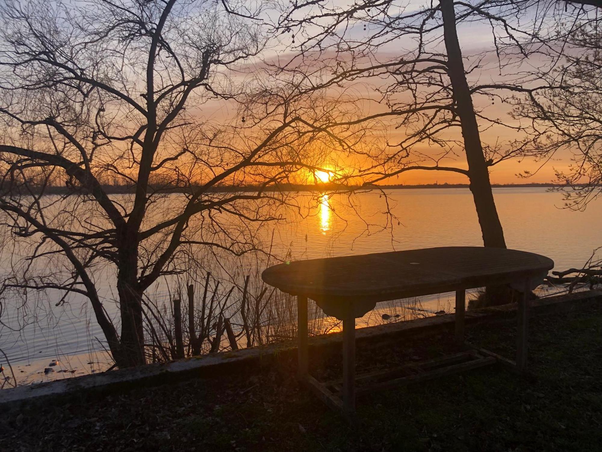 Les Rives De Port Neuf Villa Saint-André-de-Cubzac Buitenkant foto